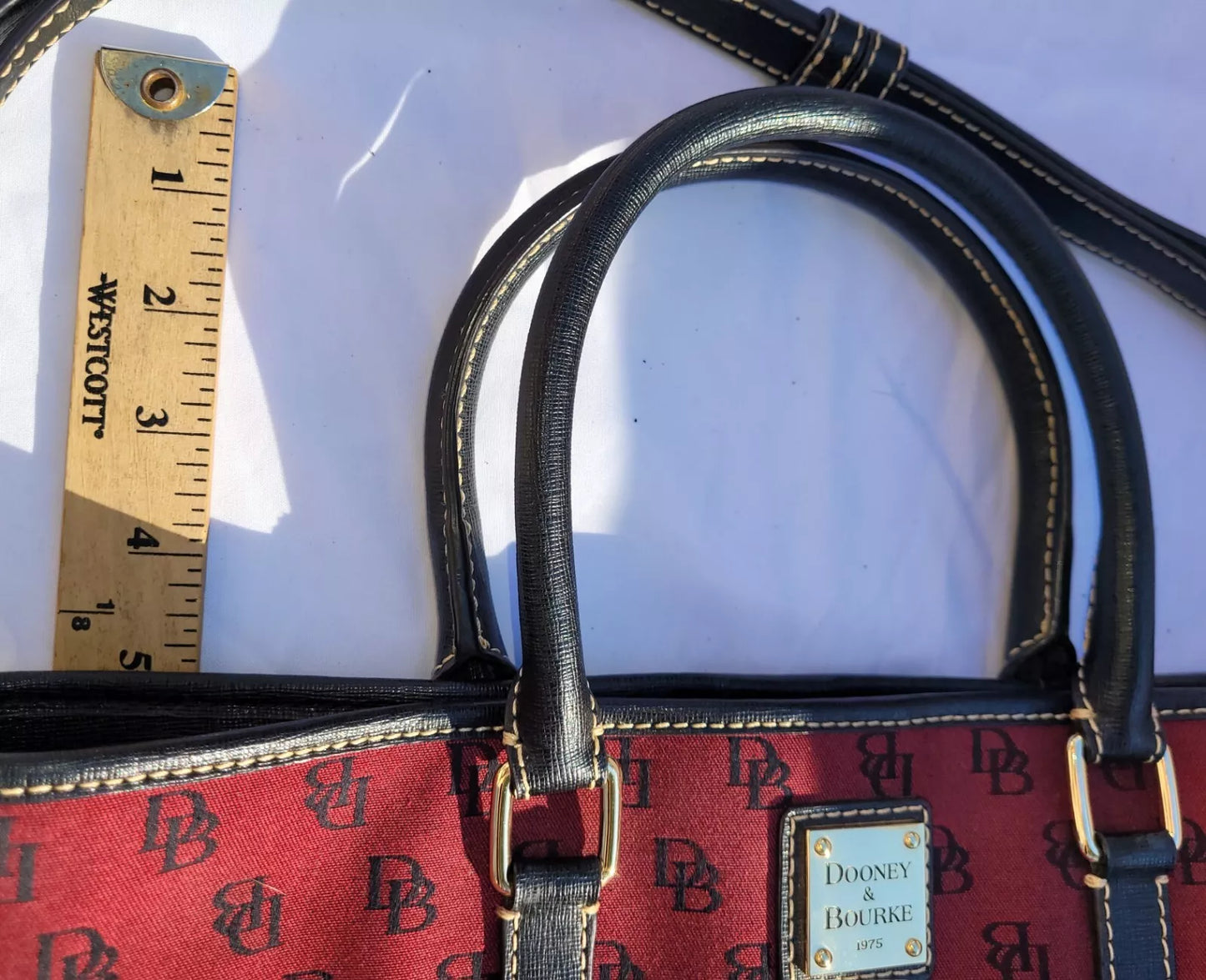 Dooney & Bourke Classic Shoulder / Handbag